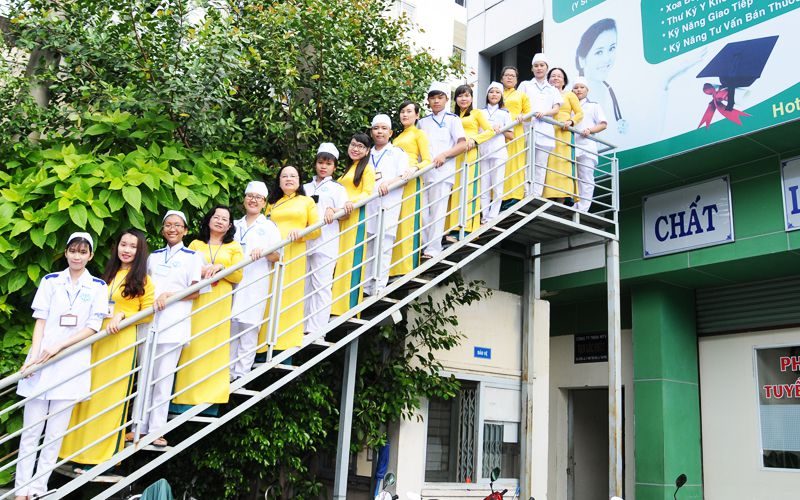 Y Si Y Hoc Co Truyen 1