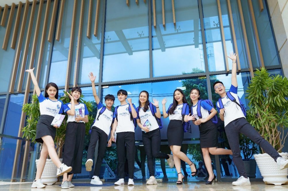 Xet Tuyen Hoc Ba 01 2